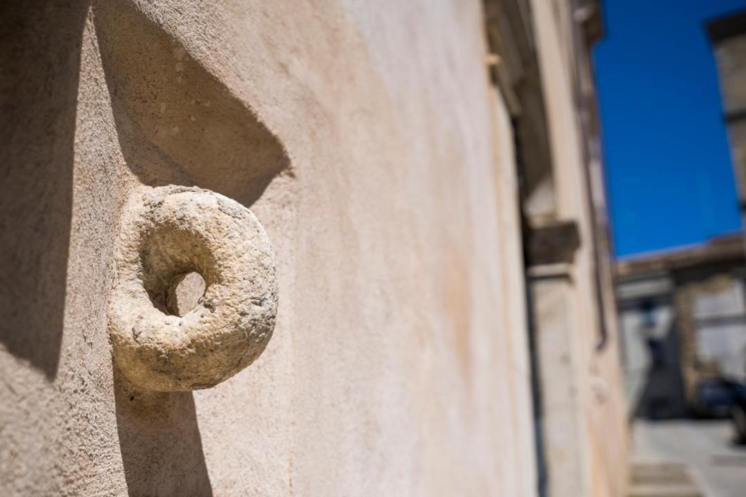 Palazzo Laureano - Dimora Storica Hotel Tricarico Buitenkant foto